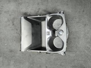 подстаканник BMW 1 серия F40 2020, 2.0 л., B48A20E, бензин, АКПП, белый, хетчбэк 5 дв., полный привод, 6823329