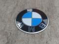 эмблема BMW 1 серия F40 2020, 2.0 л., B48A20E, бензин, АКПП, белый, хетчбэк 5 дв., полный привод, 7288752 - фото №4