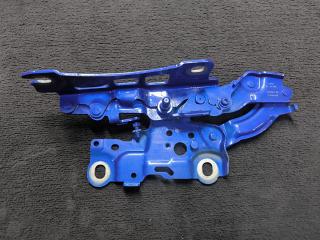 петля капота правая BMW 2 серия G42 2022, 3.0 л., B58B30, бензин, АКПП, купе, полный привод, 7450590