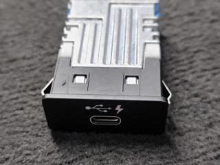 разъем AUX / USB BMW 2 серия G42 2022, 3.0 л., B58B30, бензин, АКПП, купе, полный привод, 8711939