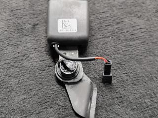 замок ремня безопасности BMW 2 серия G42 2022, 3.0 л., B58B30, бензин, АКПП, купе, полный привод, 9496743