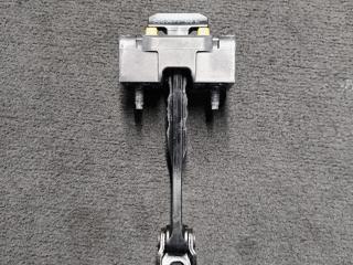 ограничитель открывания двери BMW 2 серия G42 2022, 3.0 л., B58B30, бензин, АКПП, купе, полный привод, 9853677