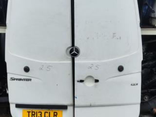 дверь задняя распашная правая Mercedes-Benz Sprinter 2 поколение [рестайлинг] (W906) W906 2014, 2.2 л., OM 651.955, дизель, 6МКПП, микроавтобус