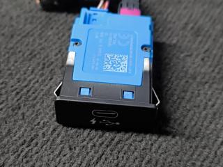 разъем AUX / USB BMW Z4 G29 2021, 2.0 л., B46 B20 B, бензин, 8711939