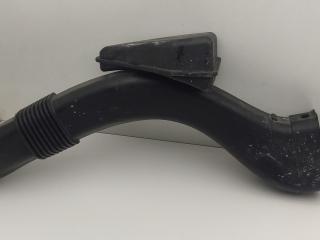 патрубок воздушного фильтра BMW 5 серия F07/F10/F11 2010, 4.4 л., i, N63 B44 A, бензин, АКПП, белый, хетчбэк 5 дв., задний привод, 13717577473