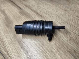 насос (моторчик) омывателя стекла BMW X5 G05 2021, 4.0 л., B58B30C, гибрид, АКПП, 475 black-sapphire metallic, внедорожник 5 дв., полный привод, 7310147