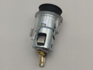 гнездо прикуривателя BMW 7 серия F01/F02 2011, 4.4 л., N63 B44 A, бензин, АКПП, седан, 6969134, 6973035