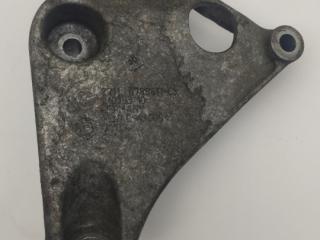 кронштейн двигателя BMW 3 серия F30/F31/F34 [рестайлинг] F31 2015, 2.0 л., N47 D20 C, дизель, АКПП, белый, универсал, задний привод, правый руль, 22116788611