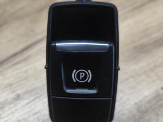 кнопка ручного тормоза (ручника) BMW X2 F39 2018, 2.0 л., дизель, МКПП, внедорожник 5 дв., передний привод, 6822523