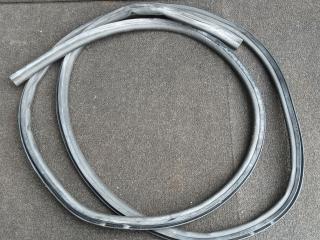 уплотнитель подкапотного пространства BMW 6 серия F06/F12/F13 F13 2012, 4.0 л., дизель, a82, купе, задний привод, 7211926