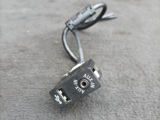 разъем AUX / USB BMW 6 серия F06/F12/F13 F13 2012, 4.0 л., дизель, a82, купе, задний привод, 9237653