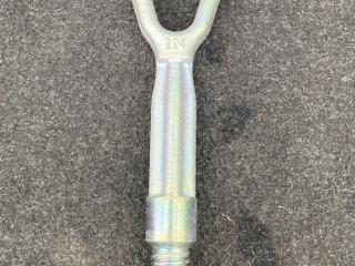 крюк буксировочный BMW M8 F91/92 F93 2020, 4.4 л., S63 B44 B, бензин, АКПП, седан, полный привод