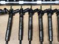 форсунка BMW X5 F15 2014, 4.0 л., дизель, АКПП, rubinschwarz metallic (x03), внедорожник 5 дв., полный привод, 7823461, 7823470 - фото №2