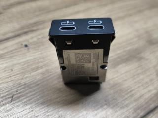 разъем AUX / USB BMW X3 G01 [рестайлинг] G01 2022, 4.0 л., B57 D30 B, дизель, АКПП, внедорожник 5 дв., полный привод, 8711938, 84108711938