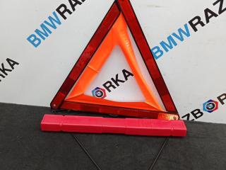 знак аварийной остановки BMW 8 серия G14/G15 G15 2019, 5.0 л., N63B44D, бензин, 416, купе, полный привод, 6770487, 71606770487