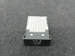 разъем AUX / USB BMW 4 серия G22/G23 G23 2022, 3.0 л., B57 D30 B, дизель, АКПП, a300, кабриолет, задний привод, 8711939