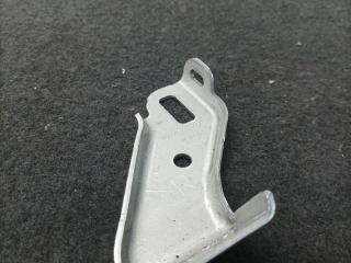 кронштейн (крепление) BMW M4 G82/G83 G82 2022, 3.0 л., S58B30A, бензин, c4p, купе, задний привод, 6816812