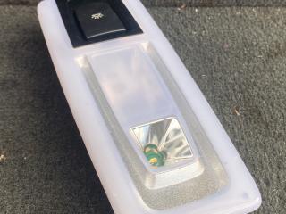 фонарь салона (плафон) BMW X5 F15 2014, 4.0 л., дизель, АКПП, rubinschwarz metallic (x03), внедорожник 5 дв., полный привод, 9288995