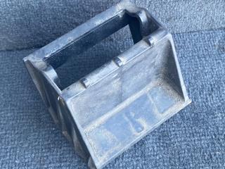 кронштейн радиатора BMW X5 F15 2014, 4.0 л., дизель, АКПП, rubinschwarz metallic (x03), внедорожник 5 дв., полный привод, 7533537