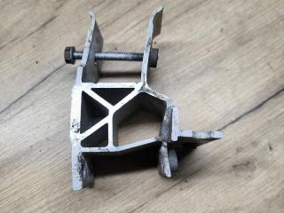 кронштейн радиатора BMW X6 G06 2020, 3.0 л., B57 D30 A, дизель, АКПП, внедорожник 5 дв., полный привод, 51117421635, 7421635