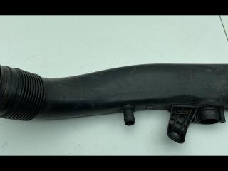 патрубок воздушного фильтра BMW 7 серия F01/F02 [рестайлинг] 2015, 3.5 л., бензин, АКПП, седан, 7605585