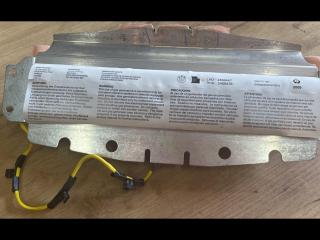 подушка безопасности пассажира BMW X6 E71/E72 2011, 4.0 л., D, дизель, АКПП, белый, внедорожник 5 дв., полный привод, правый руль