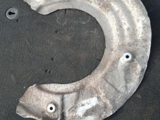 защитный кожух тормозного механизма BMW 5 серия F07/F10/F11 2011, 3.0 л., i, N55 B30 A, бензин, АКПП, седан, полный привод, 6775265