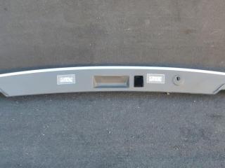кнопка открытия багажника BMW 7 серия F01/F02 [рестайлинг] 2014, 4.4 л., i, N63 B44 B, бензин, АКПП, седан, полный привод, 7200035