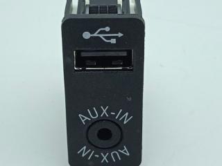 разъем AUX / USB BMW 1 серия F20/F21 [рестайлинг] 2016, 3.0 л., i, B58 B30 A, бензин, АКПП, хетчбэк 5 дв., задний привод, правый руль, 9229246