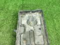 полка аккумулятора Mazda 626 GF 1998, 2.0 л., бензин, МКПП, хетчбэк 5 дв., GE4T56041 - фото №3
