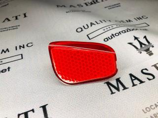 отражатель в дверь задний левый Maserati Quattroporte 5 поколение 2005, 4.2 л., бензин, АКПП, седан, 66938300