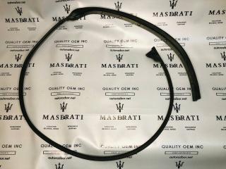 уплотнитель двери Maserati Quattroporte 5 поколение 2005, 4.2 л., бензин, АКПП, черный, седан, 67473300