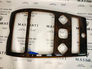 накладка на торпедо (консоль) Maserati Quattroporte 5 поколение 2005, 4.2 л., M139 A, бензин, робот, седан, задний привод, 981336693, 67305400, 18325