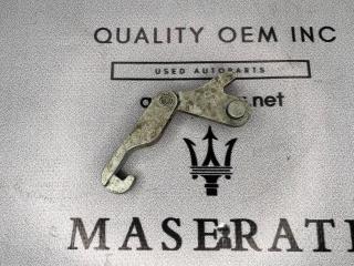 механизм стояночного тормоза (ручника) Maserati Quattroporte 5 поколение 2005, 4.2 л., M139 A, бензин, робот, седан, задний привод, 980145862, 980145862