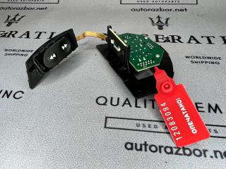 кнопки управления на руле Maserati Quattroporte 5 поколение 2005, 4.2 л., бензин, АКПП, черный, седан, 980139789