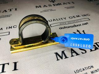 кронштейн (крепление) Maserati Quattroporte 5 поколение 2005, 4.2 л., M139 A, бензин, робот, седан, задний привод