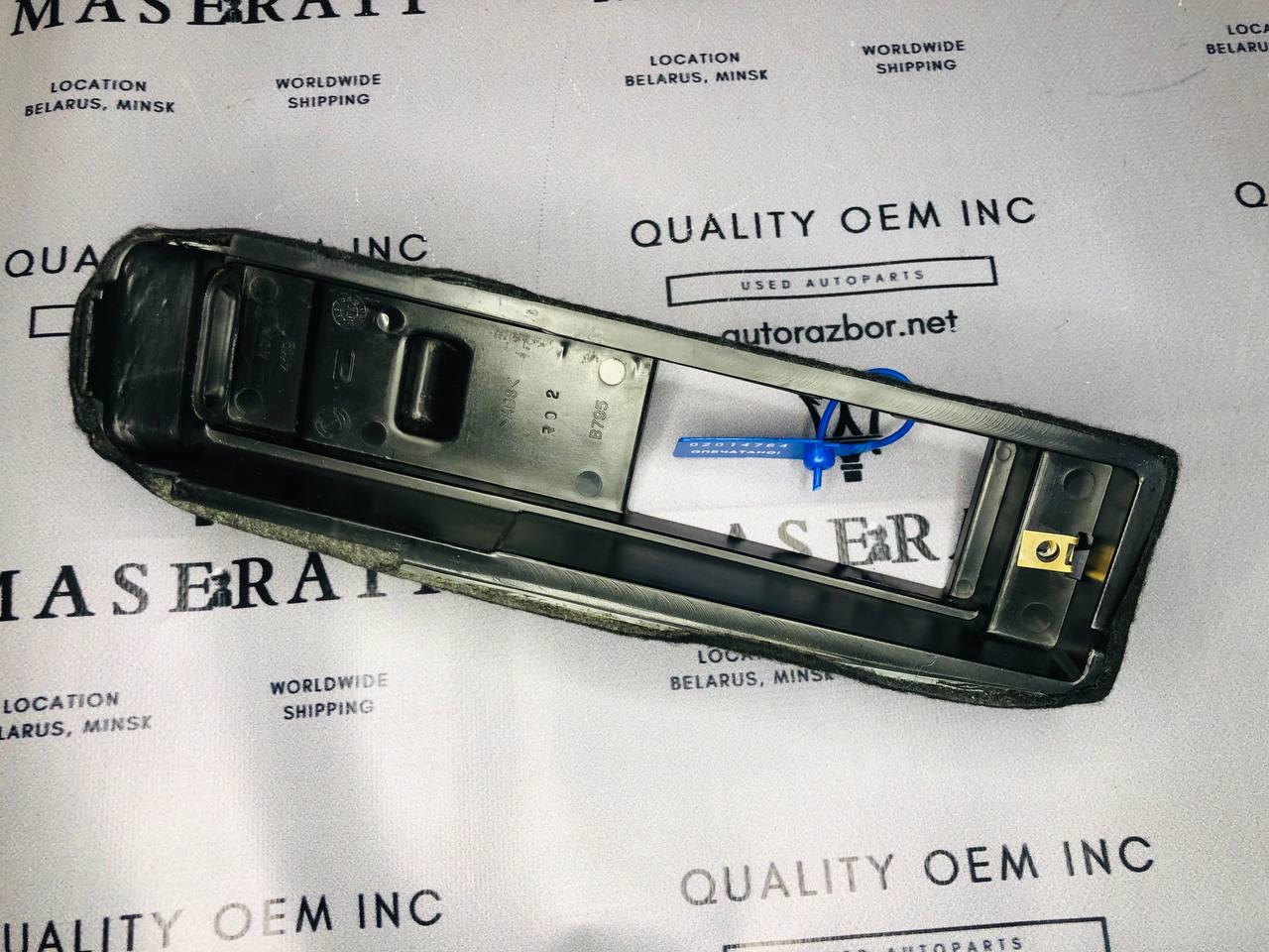 обшивка двери передняя левая Maserati Quattroporte 5 поколение 2005, 4.2 л., M139 A, бензин, робот, седан, задний привод - фото №1