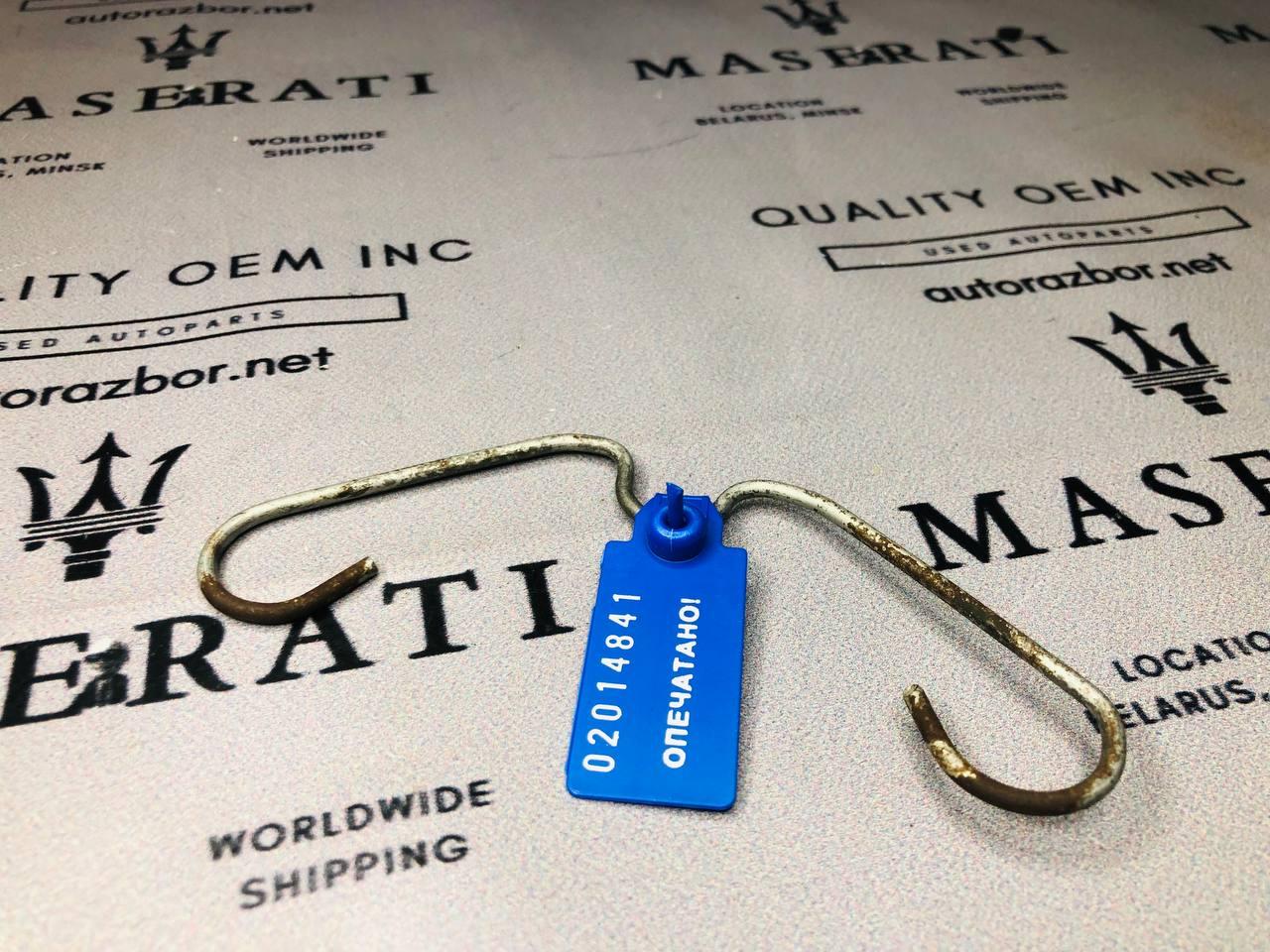 кронштейн (крепление) Maserati Quattroporte 5 поколение 2005, 4.2 л., M139 A, бензин, робот, седан, задний привод - фото №1