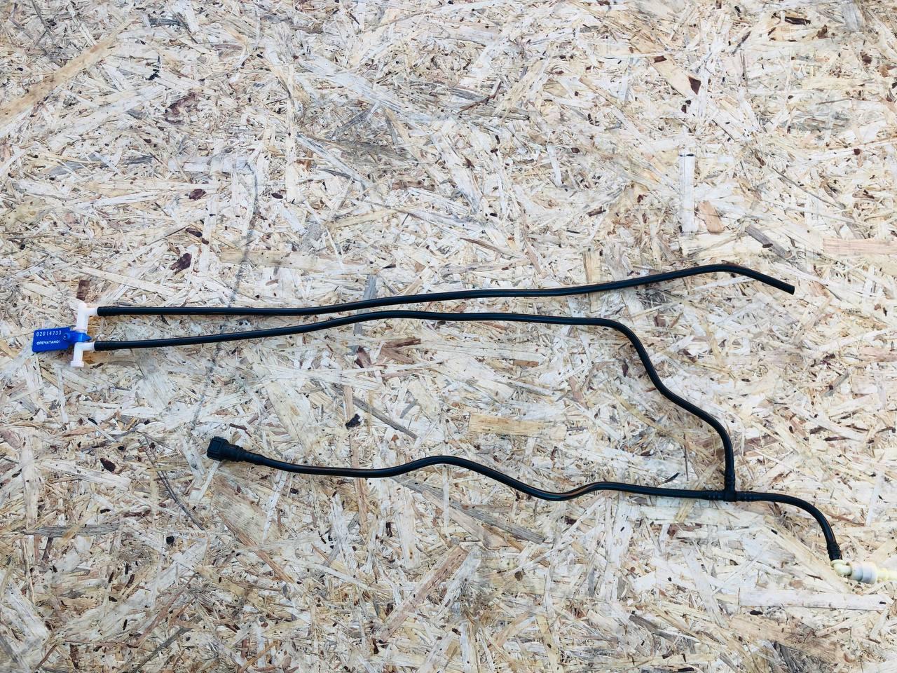 патрубок (трубопровод, шланг) Maserati Quattroporte 5 поколение 2005, 4.2 л., M139 A, бензин, робот, седан, задний привод - фото №1