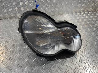 фара правая Mercedes-Benz C-Класс W203/S203/CL203 W203 2002, 2.5 л., M 272.911, бензин, АКПП, седан, A2038201461, 0301166672