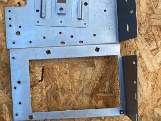 кронштейн (крепление) Land Rover Range Rover 3 поколение [2-й рестайлинг] L322 2012, 5.0 л., 508PS, бензин, АКПП, внедорожник 5 дв.