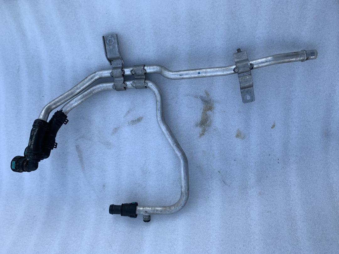 трубка охлаждающей жидкости Jaguar XF X250 2010, 5.0 л., 508PS, бензин, АКПП, седан, 9X2318C553AC, C2Z11054 - фото №1