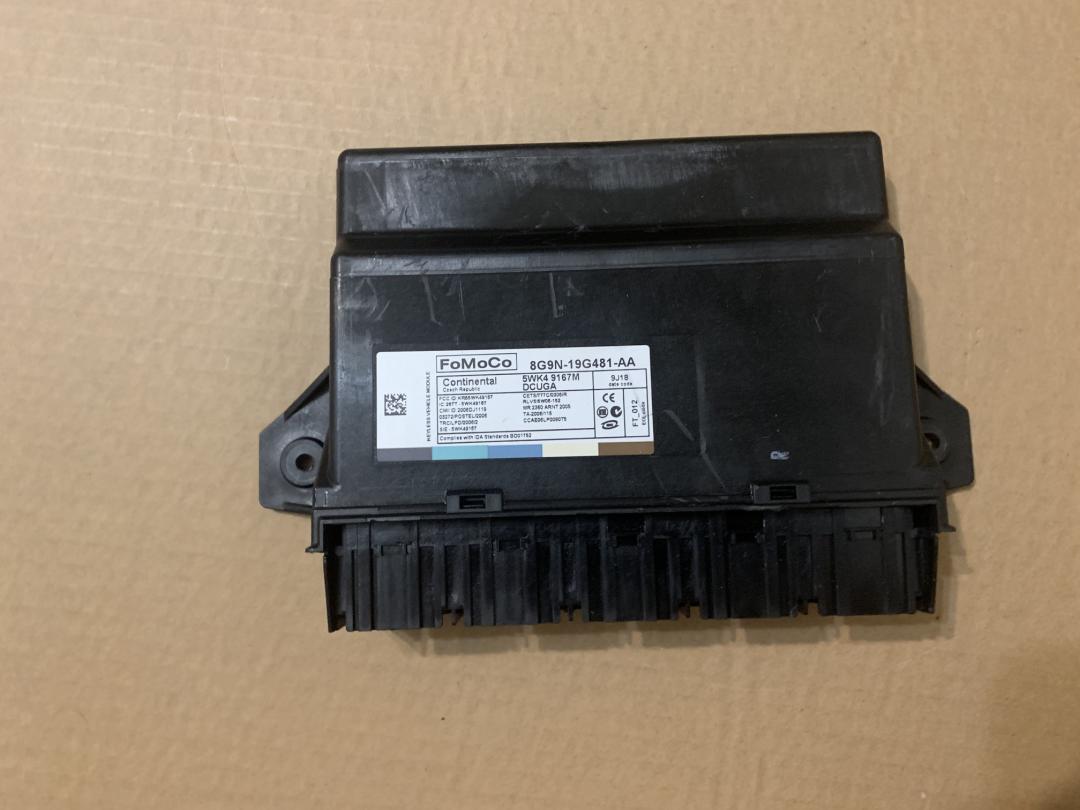 Блок управления бесключевым доступом Jaguar XF X250 2010, 5.0 л., 508PS, бензин, АКПП, черный, седан, 8G9N-19G481-AA - фото №1