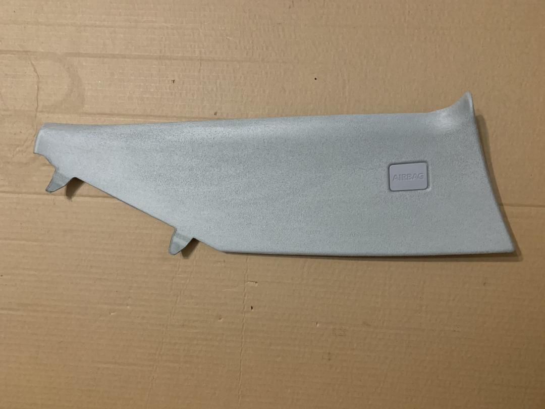 обшивка стойки Jaguar XF X250 2010, 5.0 л., 508PS, бензин, АКПП, черный, седан, 8X23-F519A97-BF, C2Z27708LHJ - фото №1