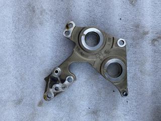 кронштейн (крепление) Audi A8 D4/4H 2011, 4.2 л., CDRA, бензин, седан, 079109360AH, 079109359CT, 079109359CP, 079109359DG