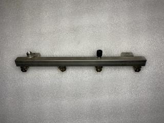 топливная рампа Maserati Quattroporte 5 поколение 2005, 4.2 л., M139 A, бензин, АКПП, черный, седан, 215338