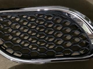 молдинг переднего левого крыла Maserati Quattroporte 5 поколение 2005, 4.2 л., бензин, АКПП, черный, седан, 69283300, 67570500