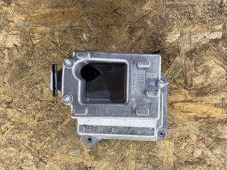 кронштейн (крепление) Land Rover Range Rover 3 поколение [2-й рестайлинг] L322 2012, 5.0 л., 508PS, бензин, АКПП, внедорожник 5 дв., UFN500110