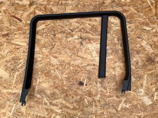 молдинг стекла двери задней левой Land Rover Range Rover 3 поколение [2-й рестайлинг] L322 2012, 5.0 л., 508PS, бензин, АКПП, внедорожник 5 дв., LR012749