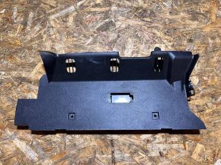 пластик Land Rover Range Rover 3 поколение [2-й рестайлинг] L322 2012, 5.0 л., 508PS, бензин, АКПП, внедорожник 5 дв.